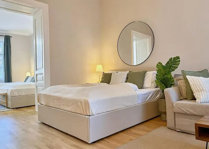 Apartamento 10 Minutes To Mariahilfer Strasse I Naehe Zentrum *
